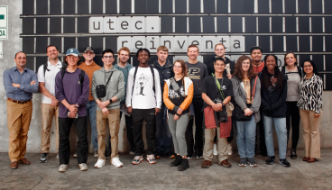 students-visiting-research